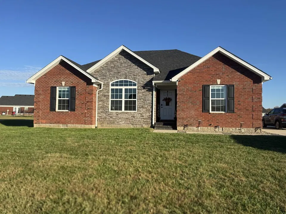 106 Amarillo Ln