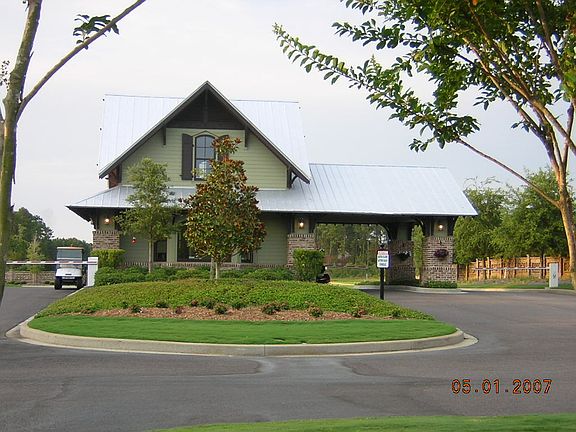 2nd image of Timucuan Ct