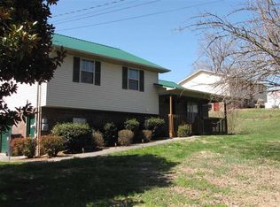2781 Cherokee Dr, Morristown, TN 37814