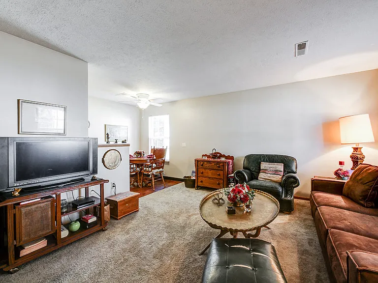 Kensington Greene — Photo 22