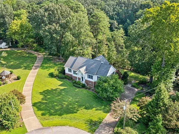 3101 Henry Hogge Ln, Hayes, VA 23072