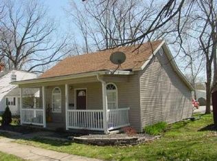 1670 Franklin St, Carlyle, IL