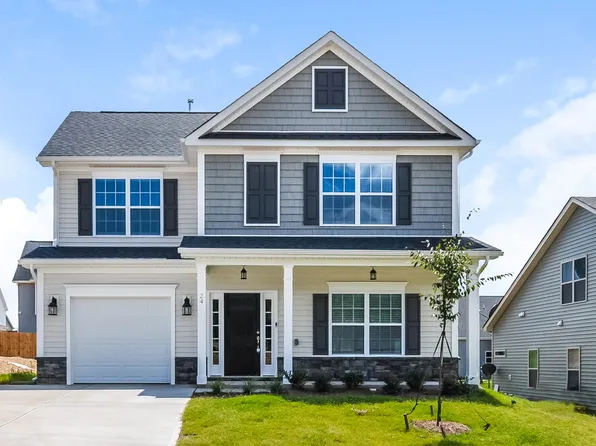 24 W Falcon St, Clayton, NC 27520