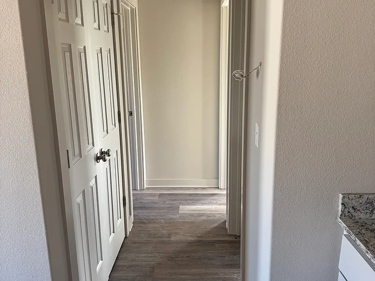 2301 N Center St — Photo 8