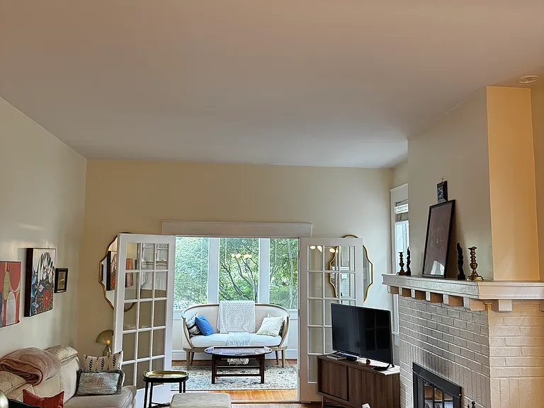 699 Durant Pl NE #2 — Photo 2