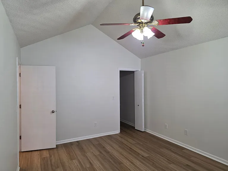 123 Toura Ln — Photo 18