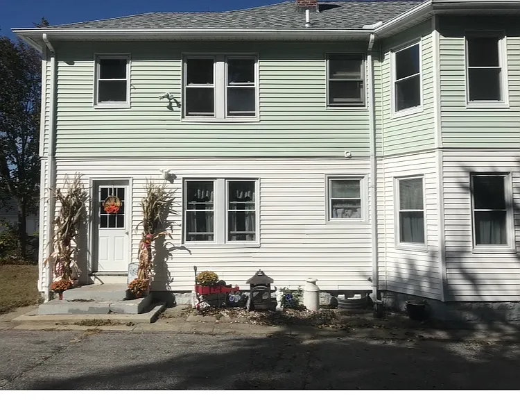 8 Auburn Ave #2 — Photo 1
