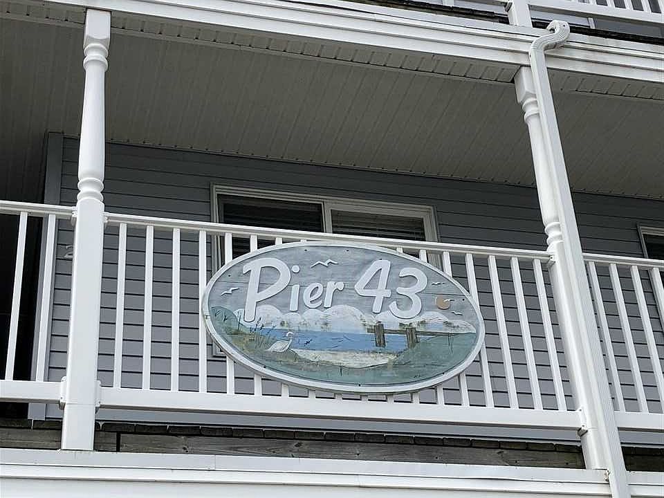 1st image of 354 43rd Pl APT 2E
