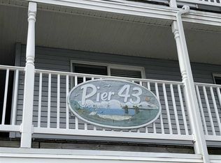 354 43rd Pl APT 1E, Sea Isle City, NJ 08243