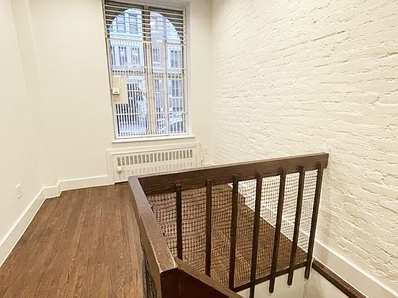 2nd image of 150 E 83rd St APT 1A