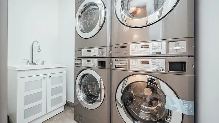 Rented by Nooklyn NYC LLC | media 50
