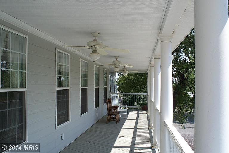 1st image of 107 Lincoln Ave