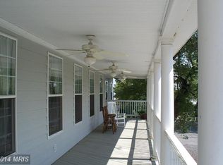 107 Lincoln Ave, Colonial Beach, VA 22443