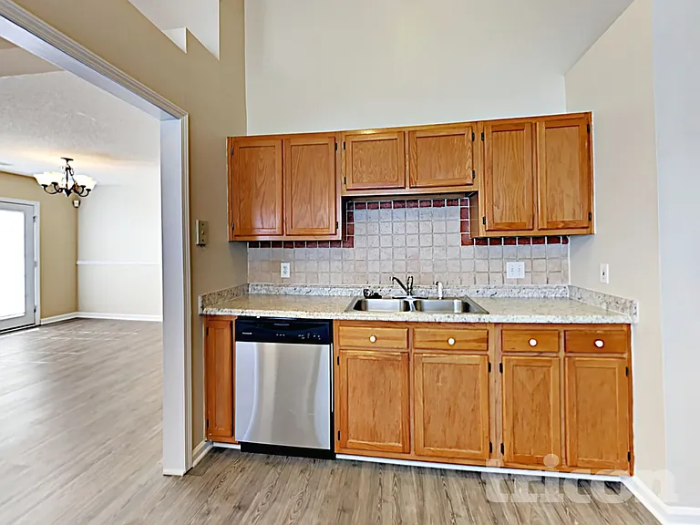 1310 May Oak Cir — Photo 7