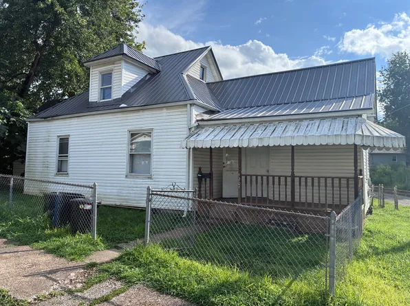 1201 26th St, Huntington, WV 25705