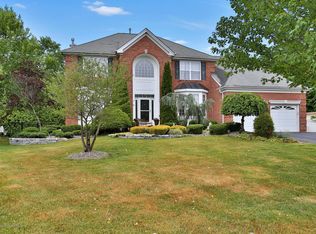 20 Victoria Cir, Jackson, NJ