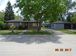 17202 Community St, Lansing, IL 60438