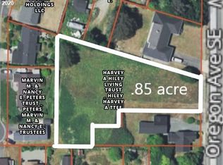 510 Oregon Ave SW, Bandon, OR 97411