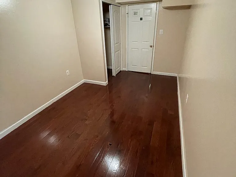 537 N 13th St #3F — Photo 11