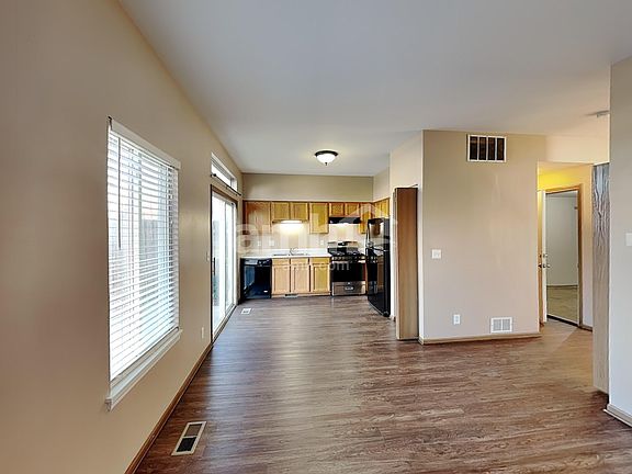 5th image of 22258 W Niagara Ct