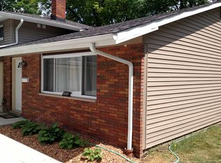 4353 Plumwood Dr, North Olmsted, OH 44070