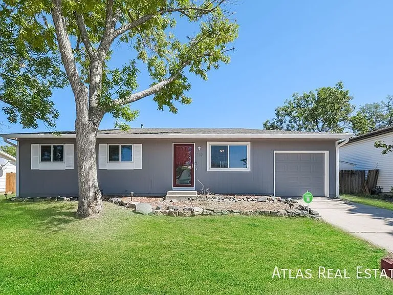 730 S Oakland St — Photo 16