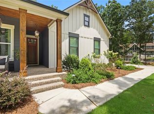 6014 Warpath Rd, Flowery Branch, GA 30542