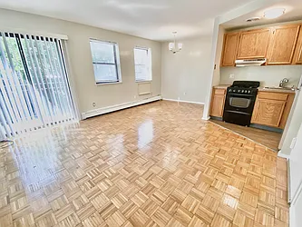 Rented by Papp Realty