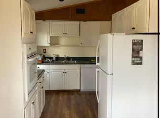 8704 Memory Trl, Wonder Lake, IL 60097