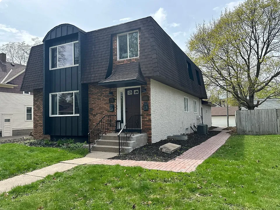 2734 Ulysses St NE #2734