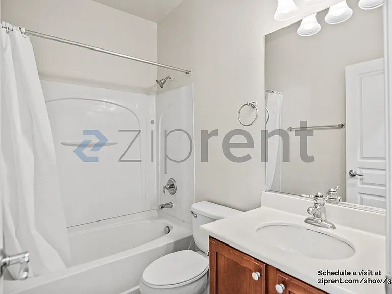 2858 10th St — Photo 26