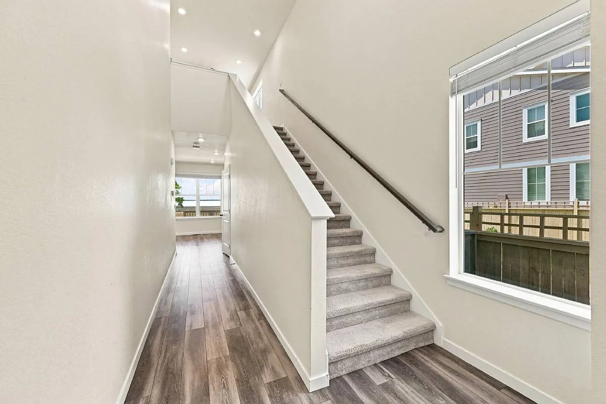 702 W 176th Ave in Broomfield, CO 80023 — Photo 2