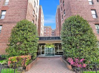 83-35 139 Street #5 S, Briarwood, NY 11435
