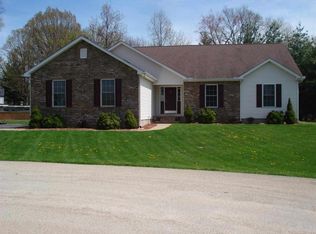 7440 Pinecroft Ct, Terre Haute, IN 47802