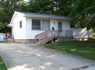 455 Prospect Ave, Paxton, IL 60957