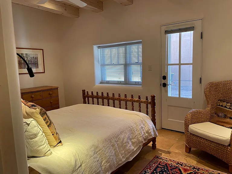 403 E Alameda St — Photo 10