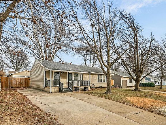 2nd image of 1207 N Atherton Rd