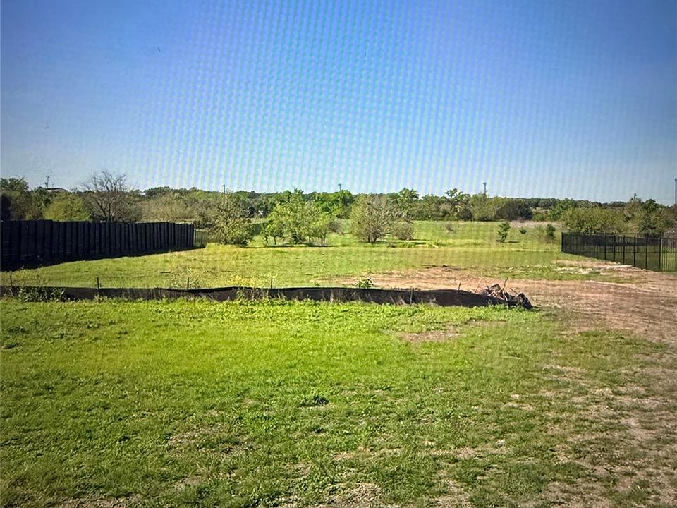 1st image of 112 Huerta Rd