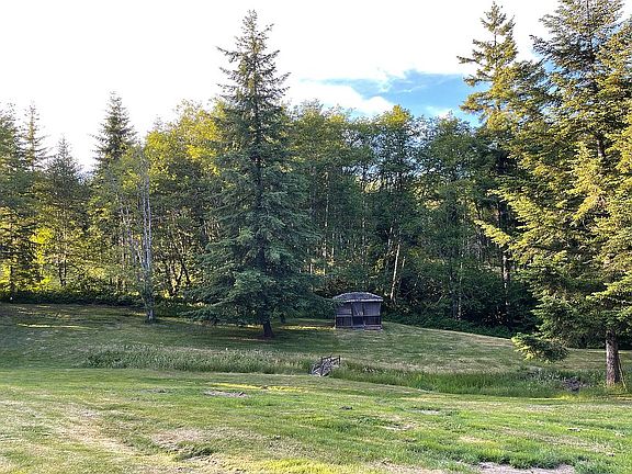 Gazebo / view looking north