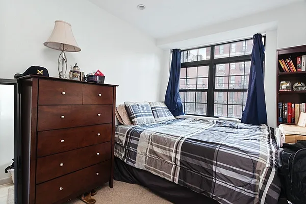 Rented by Voro New York | media 30