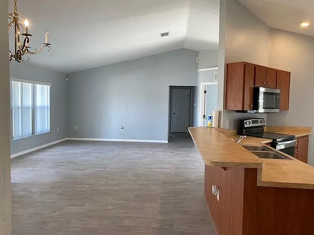 8513 SW 136th Loop — Photo 5