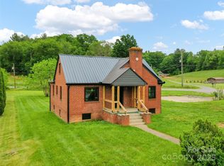 21 Murray Rd, Canton, NC 28716