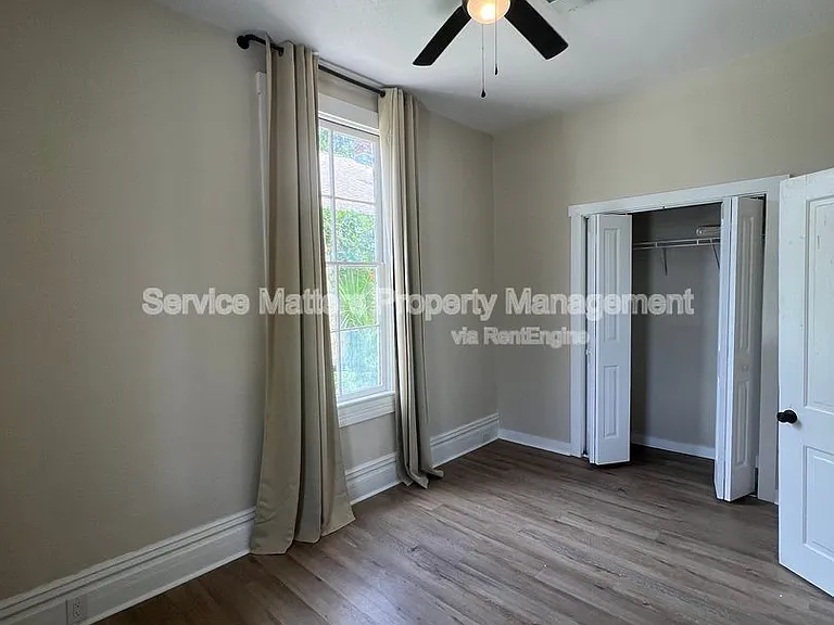 1319 W Jackson St — Photo 21