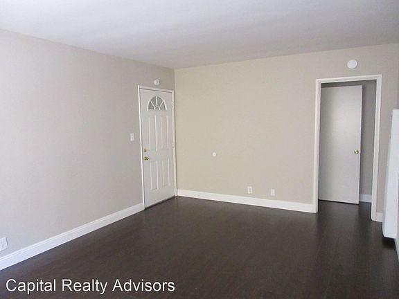 3rd image of 1501 E 4th St APT 8