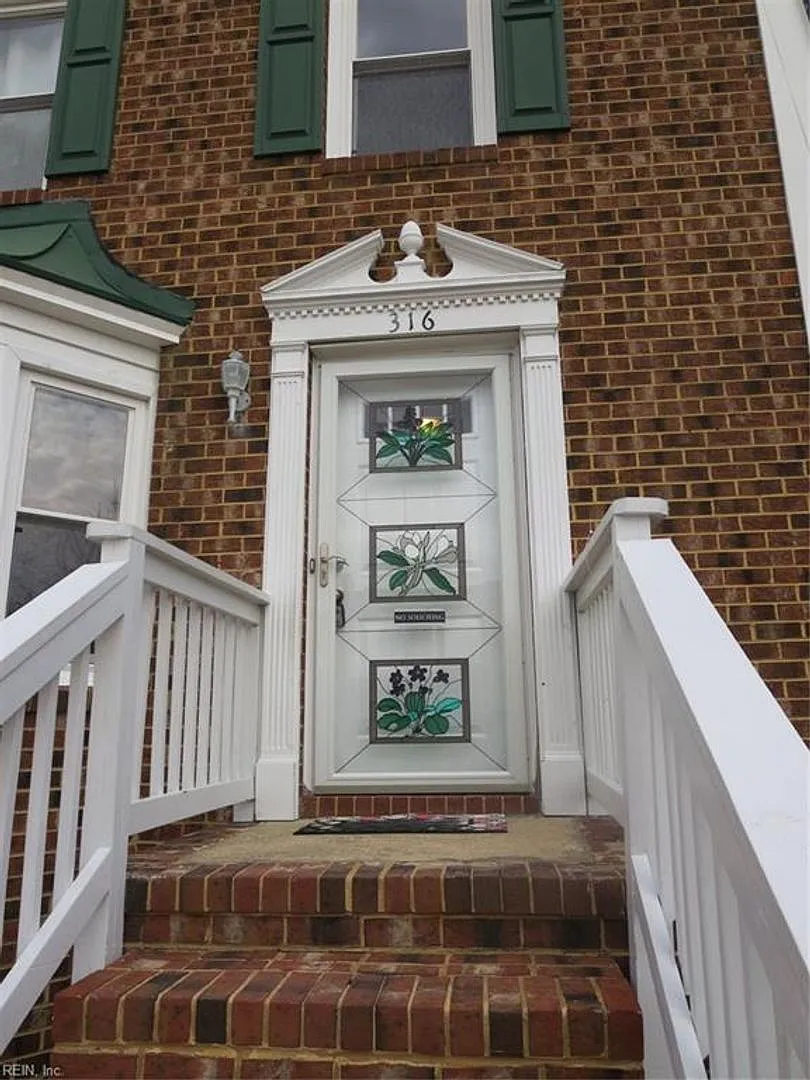 Building Photo - 316 San Roman Dr
