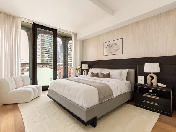 325 West Broadway image 7 of 20