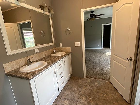 5th image of 4728 Otter Creek Cres