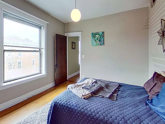 3rd image of 4103 N Damen Ave #19503