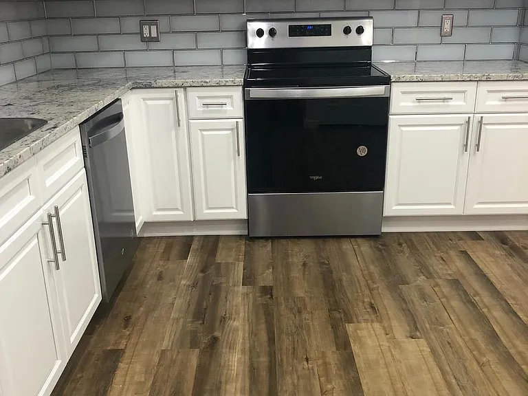 1 Stonehenge Cir #2 — Photo 6