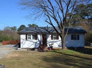 555 Lee Byrd Rd, Loganville, GA 30052